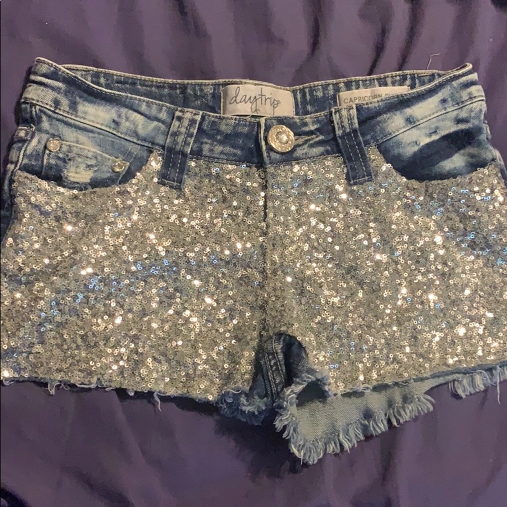 Day trip sequence shorts